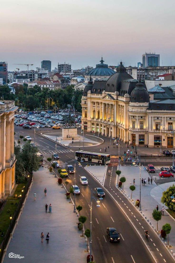 Old Center Apartament Бухарест Екстер'єр фото