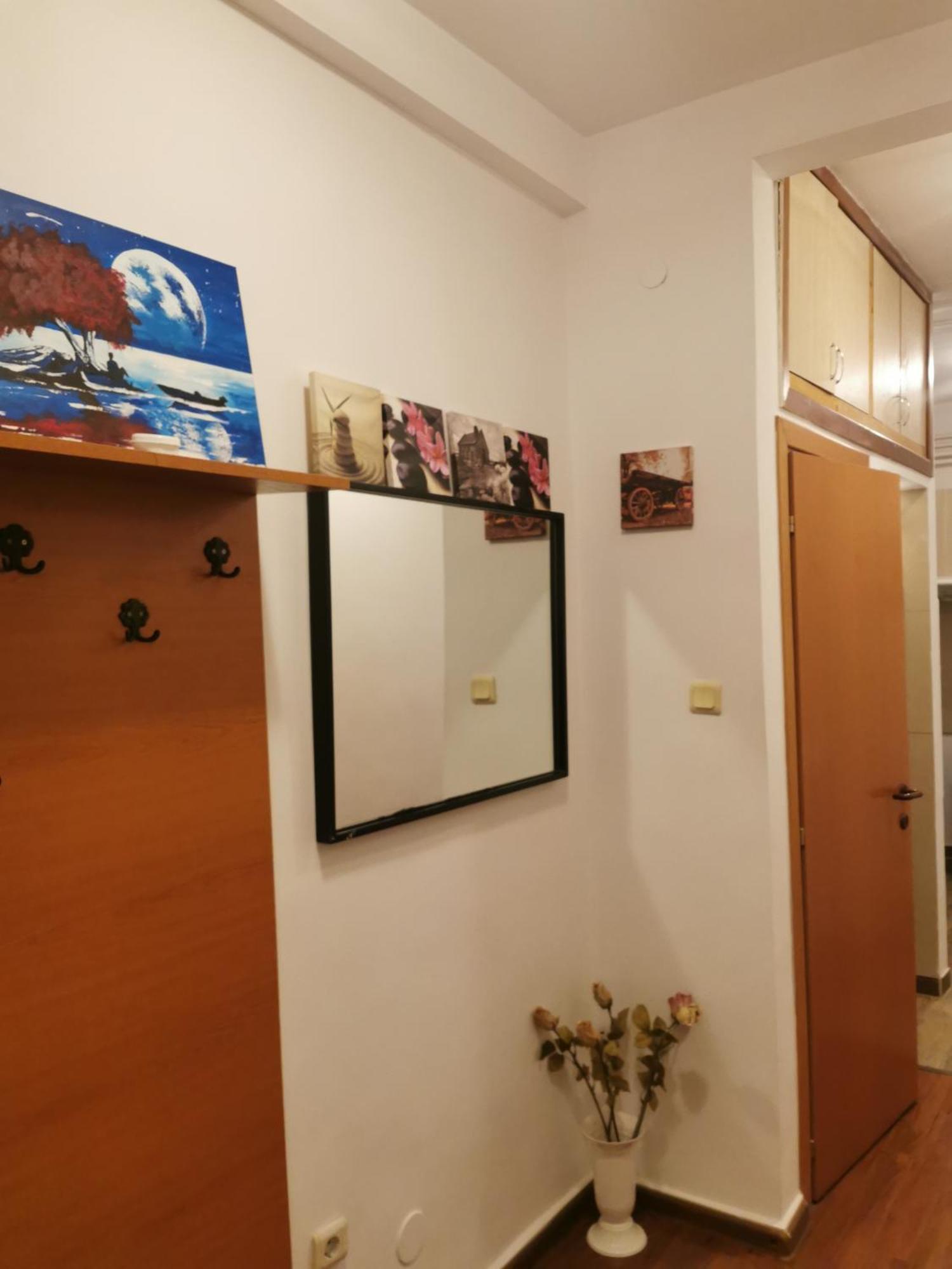 Old Center Apartament Бухарест Екстер'єр фото
